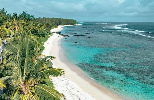 photos/plage-ile-maurice-riambel.jpg